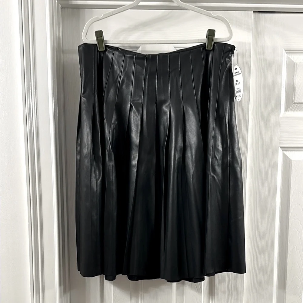 Faux Leather Pleated Skirt - Picture 4 of 8